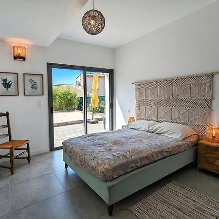 Lone Star Riviera - 5 Minutes Walk To The Villa *