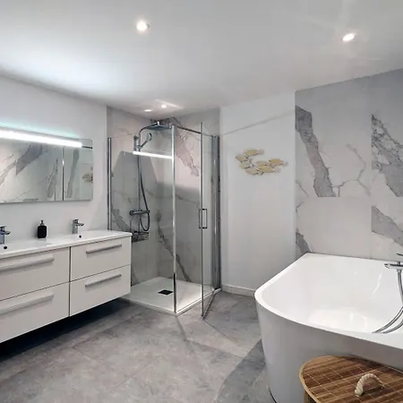 Lone Star Riviera - 5 Minutes Walk To The Villa